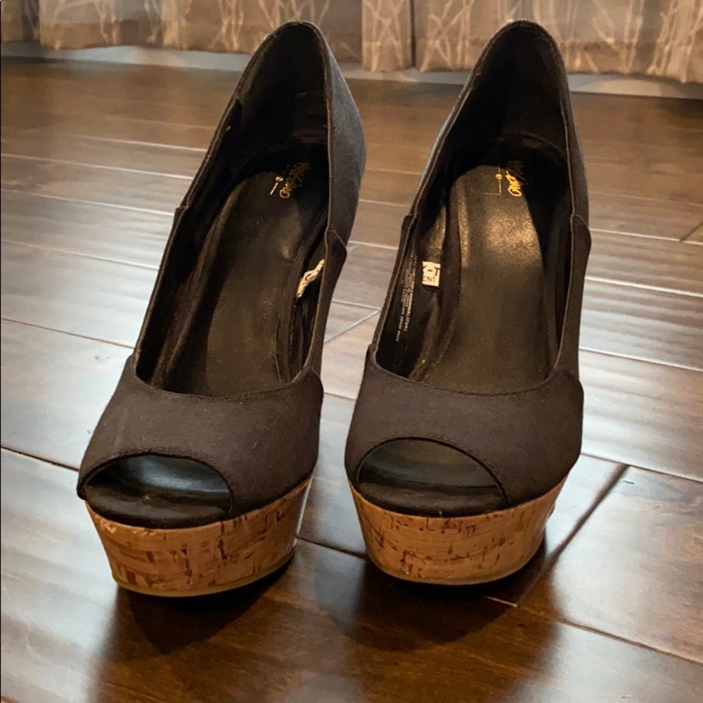 Open toed wedges!